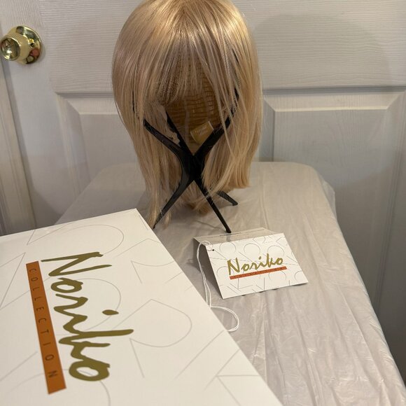 Womens Wig-Alva by Noriko Wigs Lace Front Synthetic-PEACH GOLD mid length Bob - Picture 1 of 7